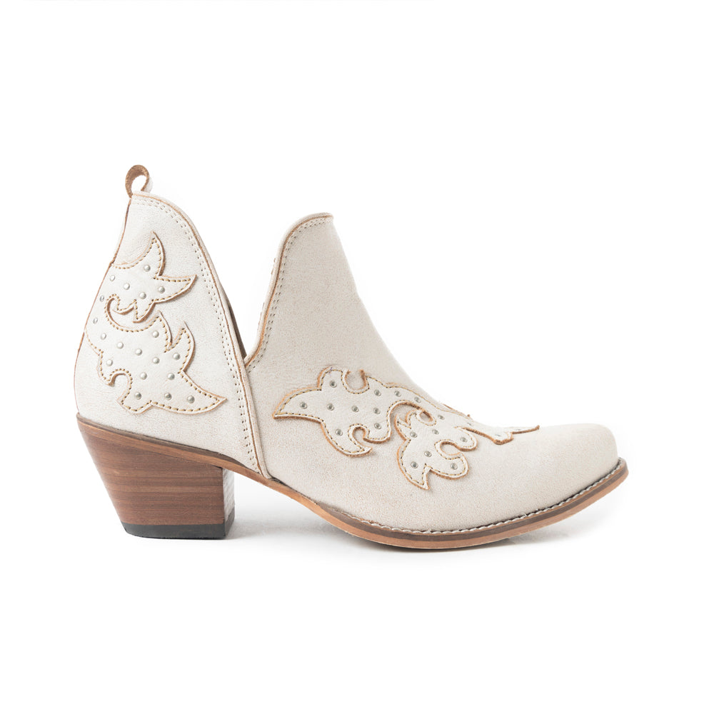 Twin Forks Booties In Crackle White