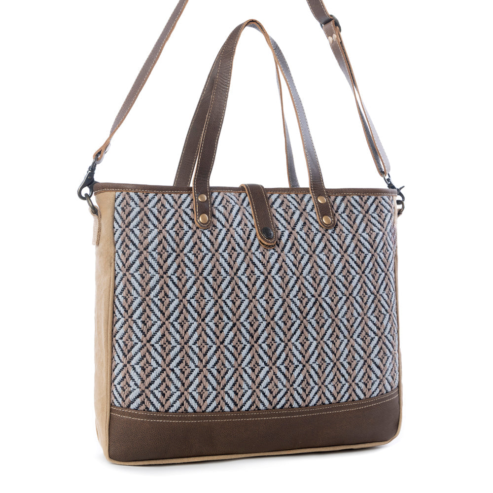 Exquisite Move Weekender Bag