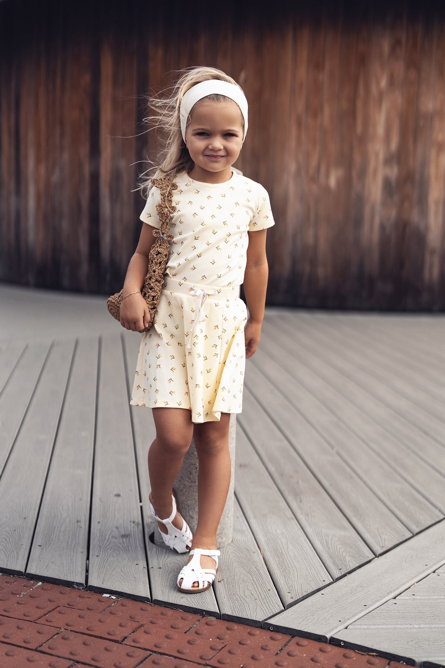 Butter Yellow Tulip T-Shirt - Short Sleeve