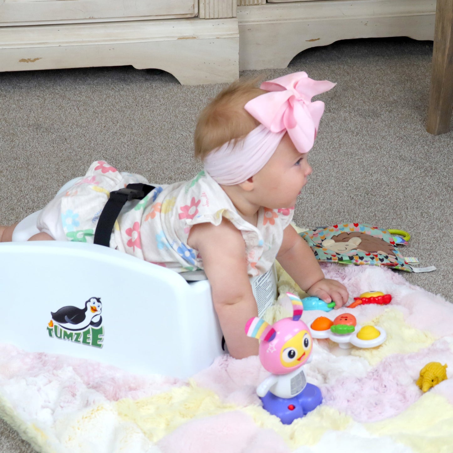 Tumzee Tummy Time Incline Tool – Ergonomic Support for Baby Muscle Development & Longer Tummy Time