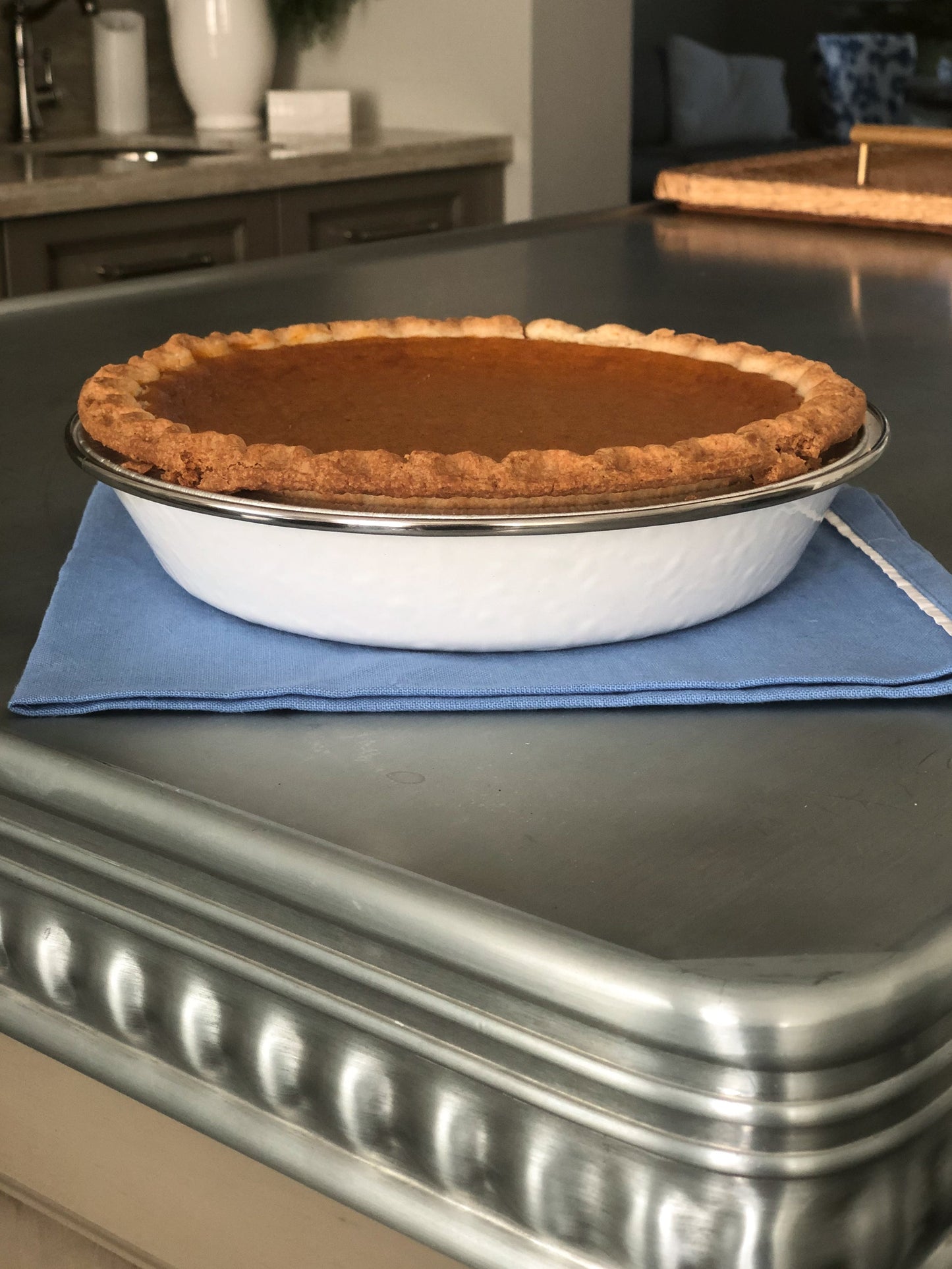 White Solid Pie Plate