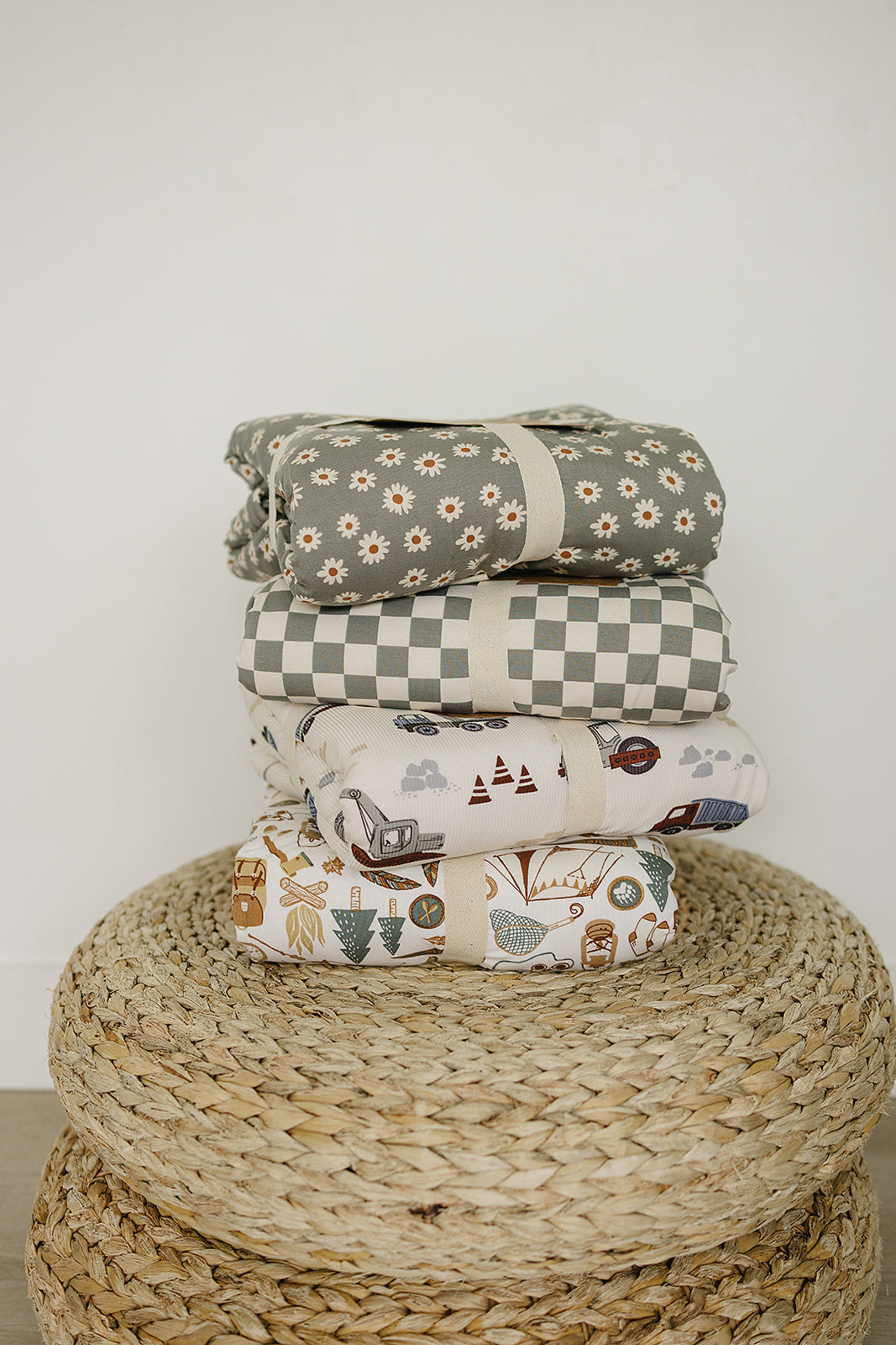 Light Green Daisy Bamboo Fleece Quilt