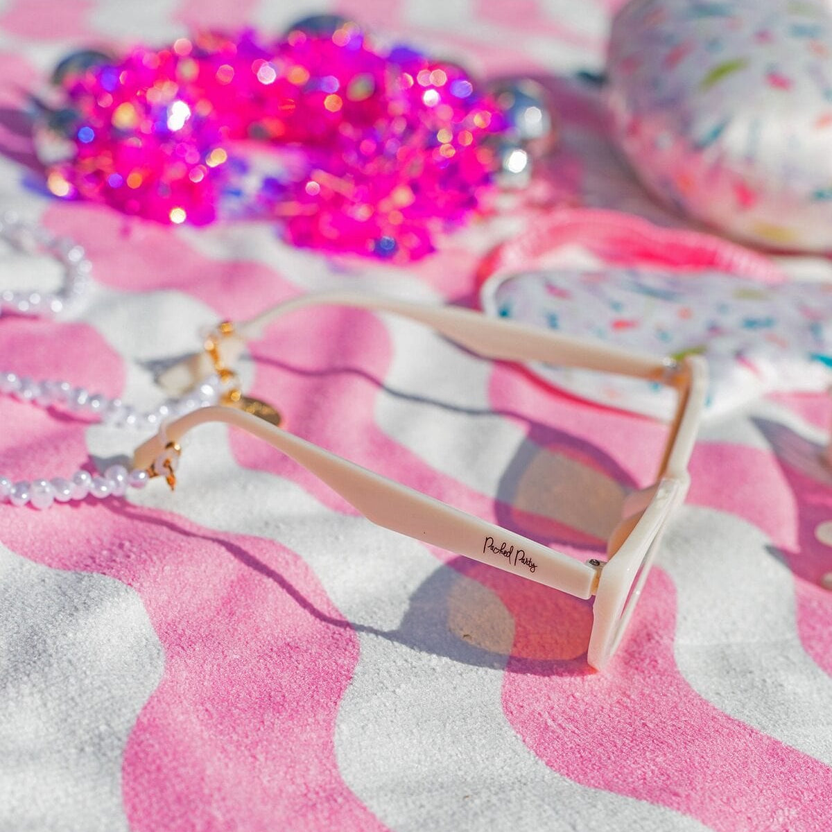 Sunny Daze Sunglasses & Pearl Strap Set
