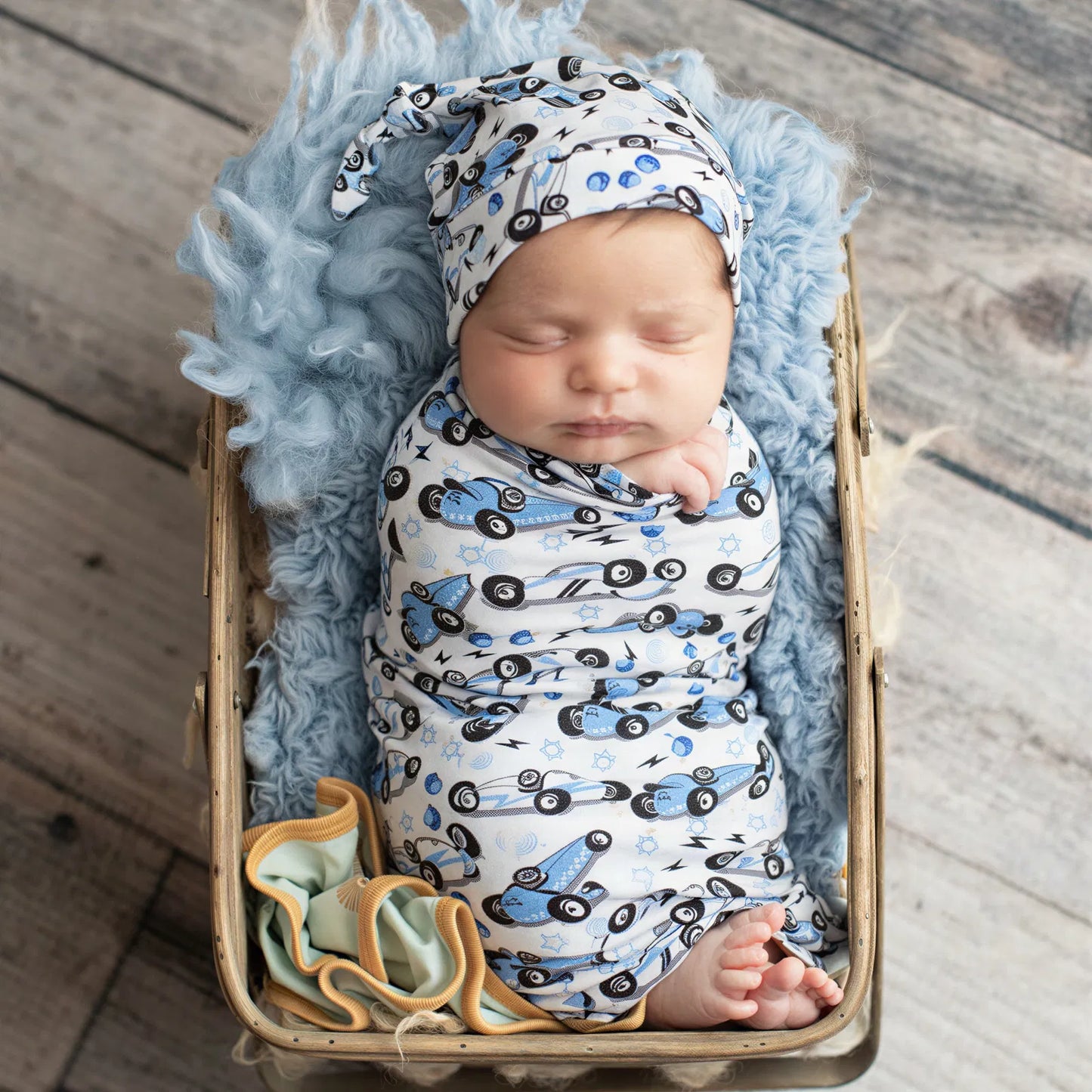 Dreidel Dash Swaddle