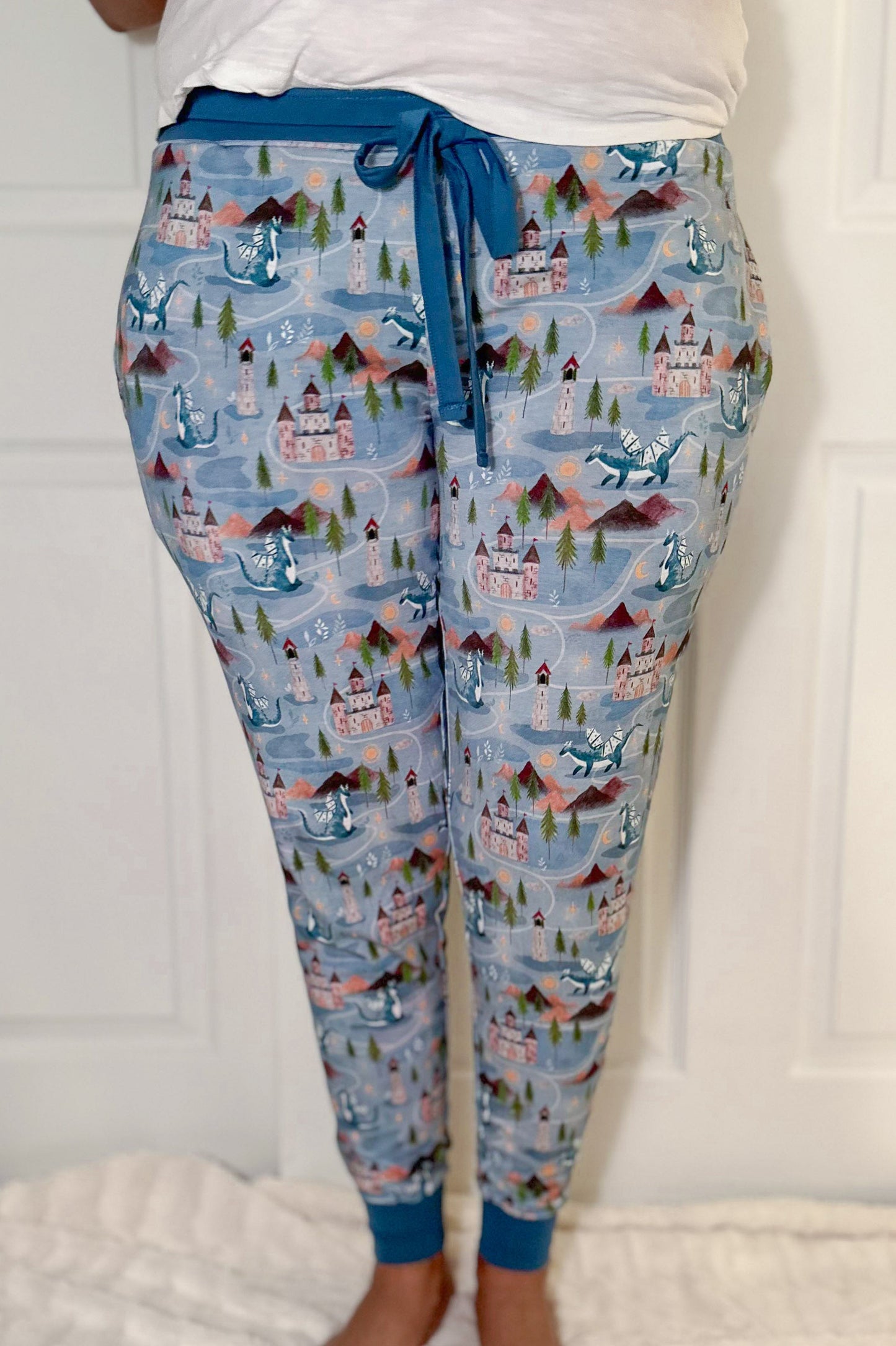 Castles & Dragons | Women's Bamboo Joggers