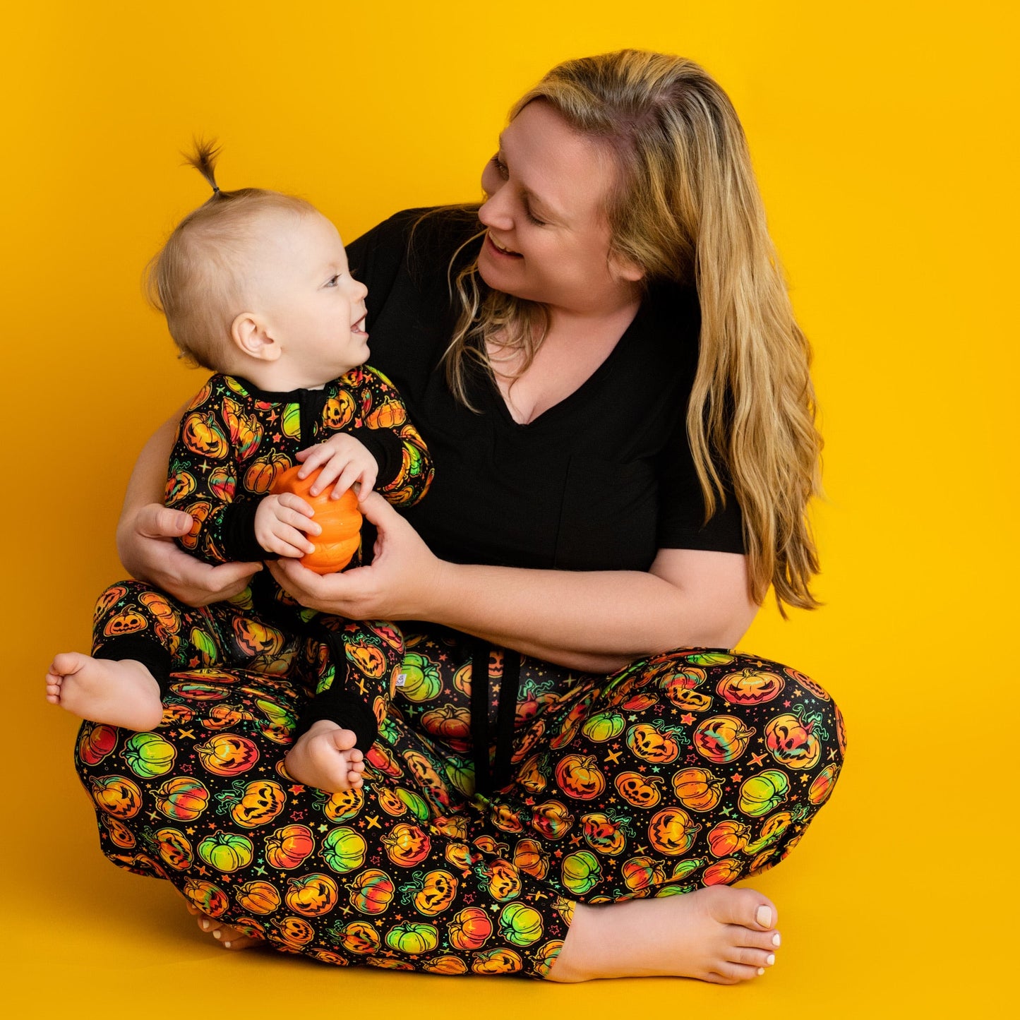 Halloween | Spooky Pumpkins | Convertible Bamboo Zipper Baby Pajamas