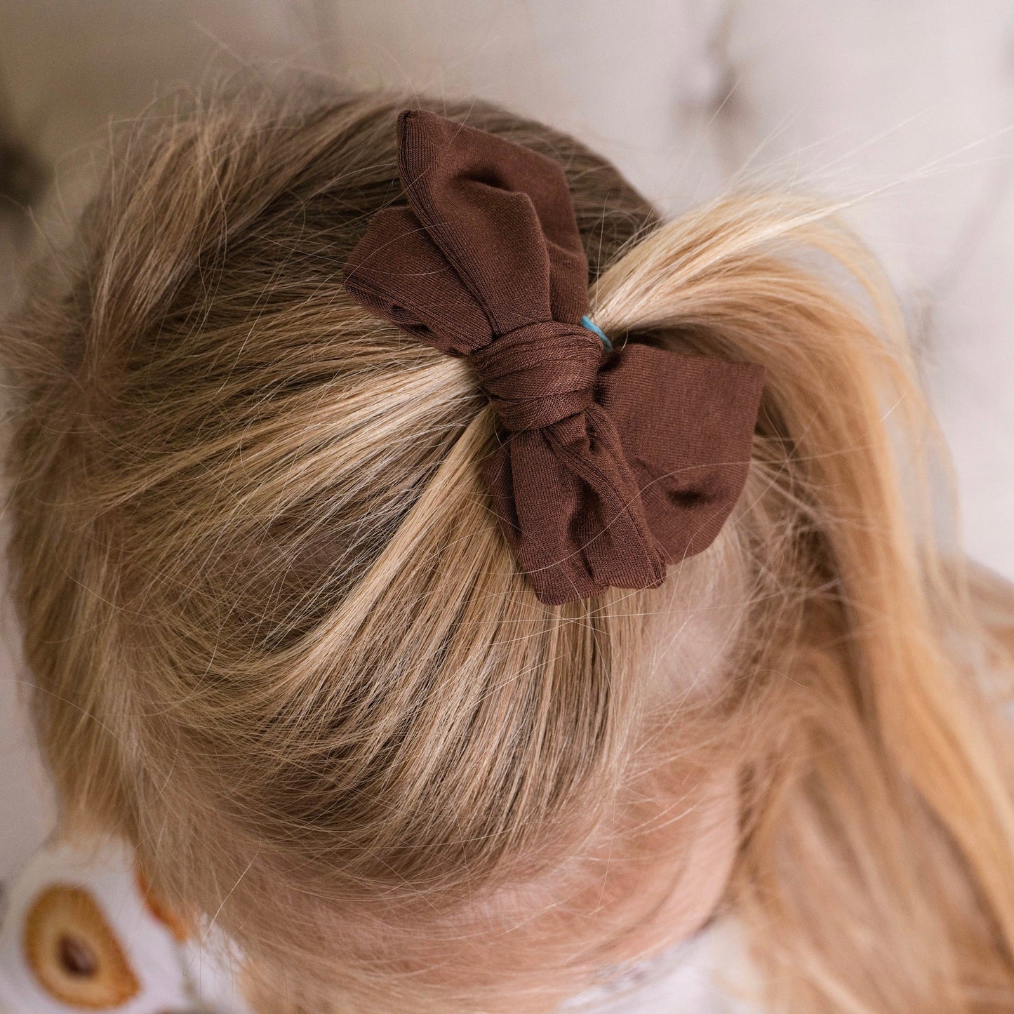 Christmas | Chocolate | Small Clip Bow (V2)