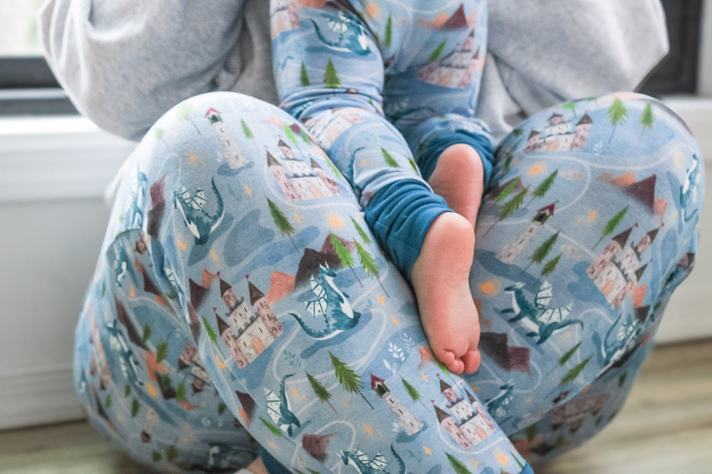 Castles & Dragons | Women's Bamboo Joggers