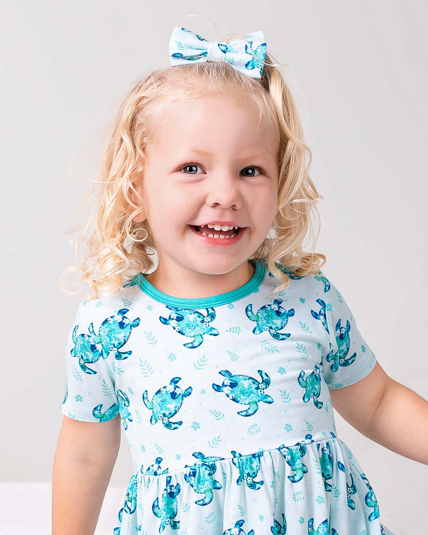 Sea Turtles | Bamboo Small Clip on Bow