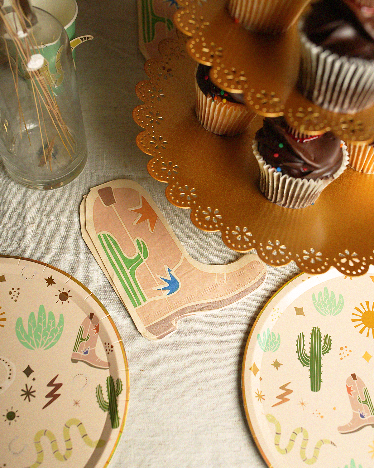 Western Birthday Party Supplies Pack (Serves 12) | Cowboy & Rodeo Themed Kids Party Kit | Plates, Cups & Tableware Set