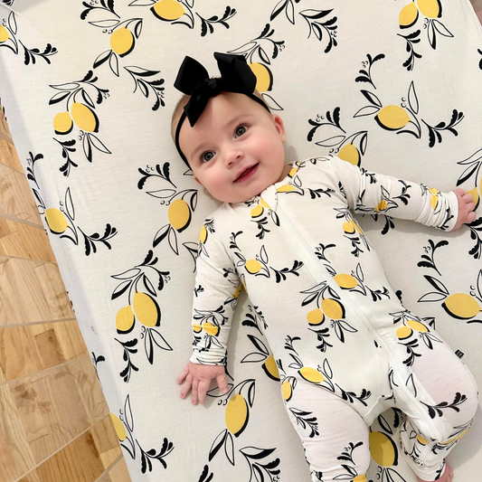 Amalfi Coast Lemon White Crib Sheet