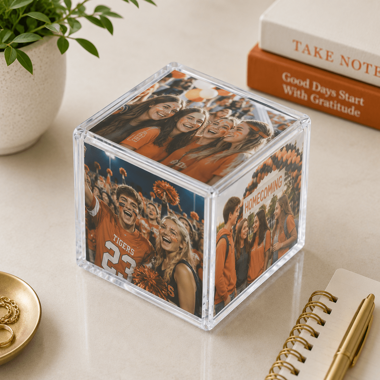 Clear Acrylic Retro Photo Cube