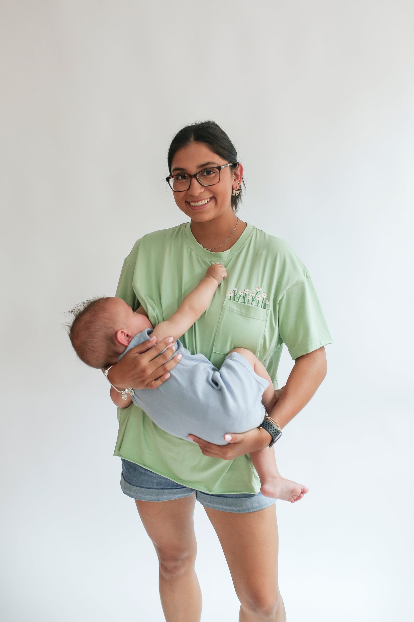 FINAL SALE Relaxed Fit Zip Breastfeeding Tee - Special USA Edition