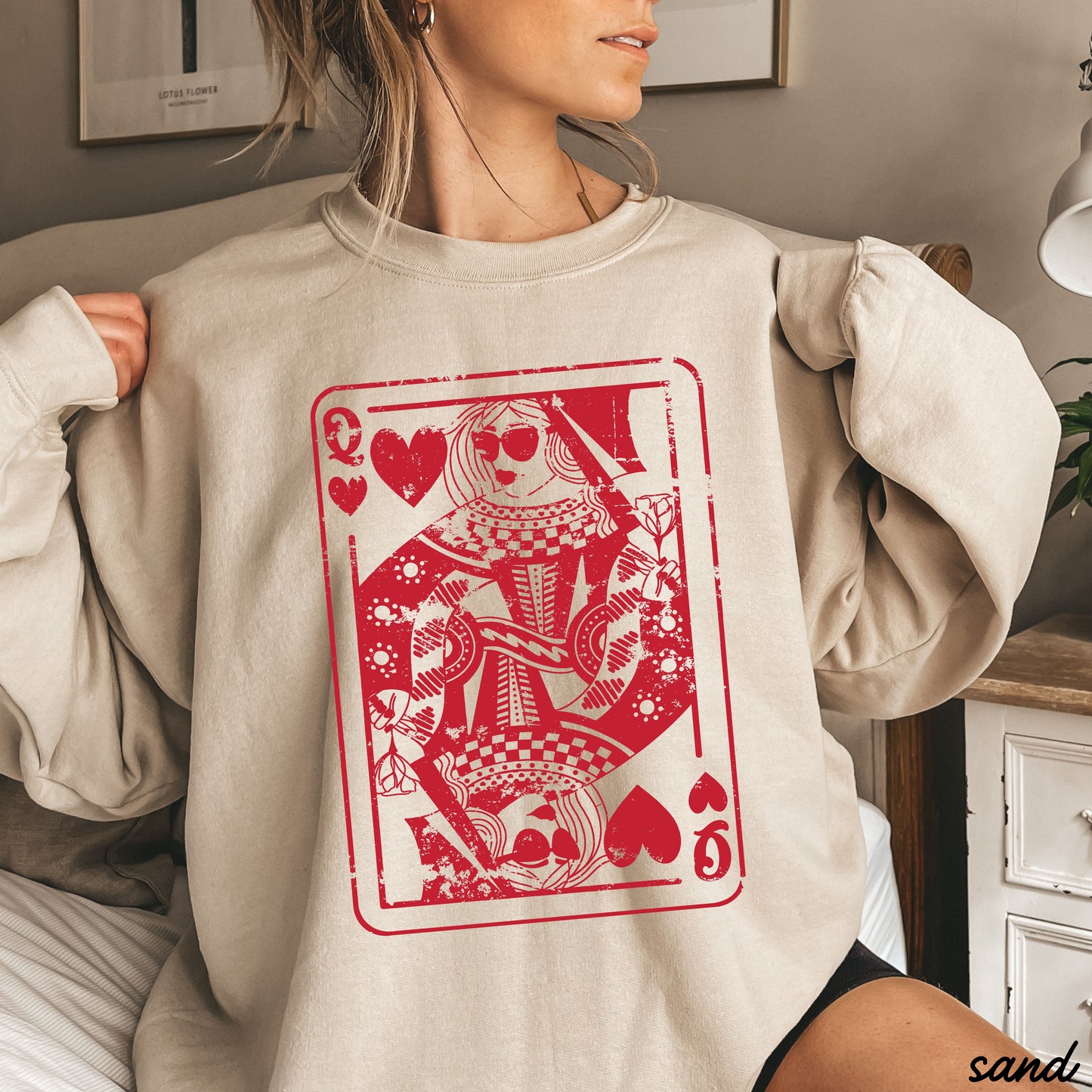 The Queen Sweatshirt *3 Colors (S-3X)