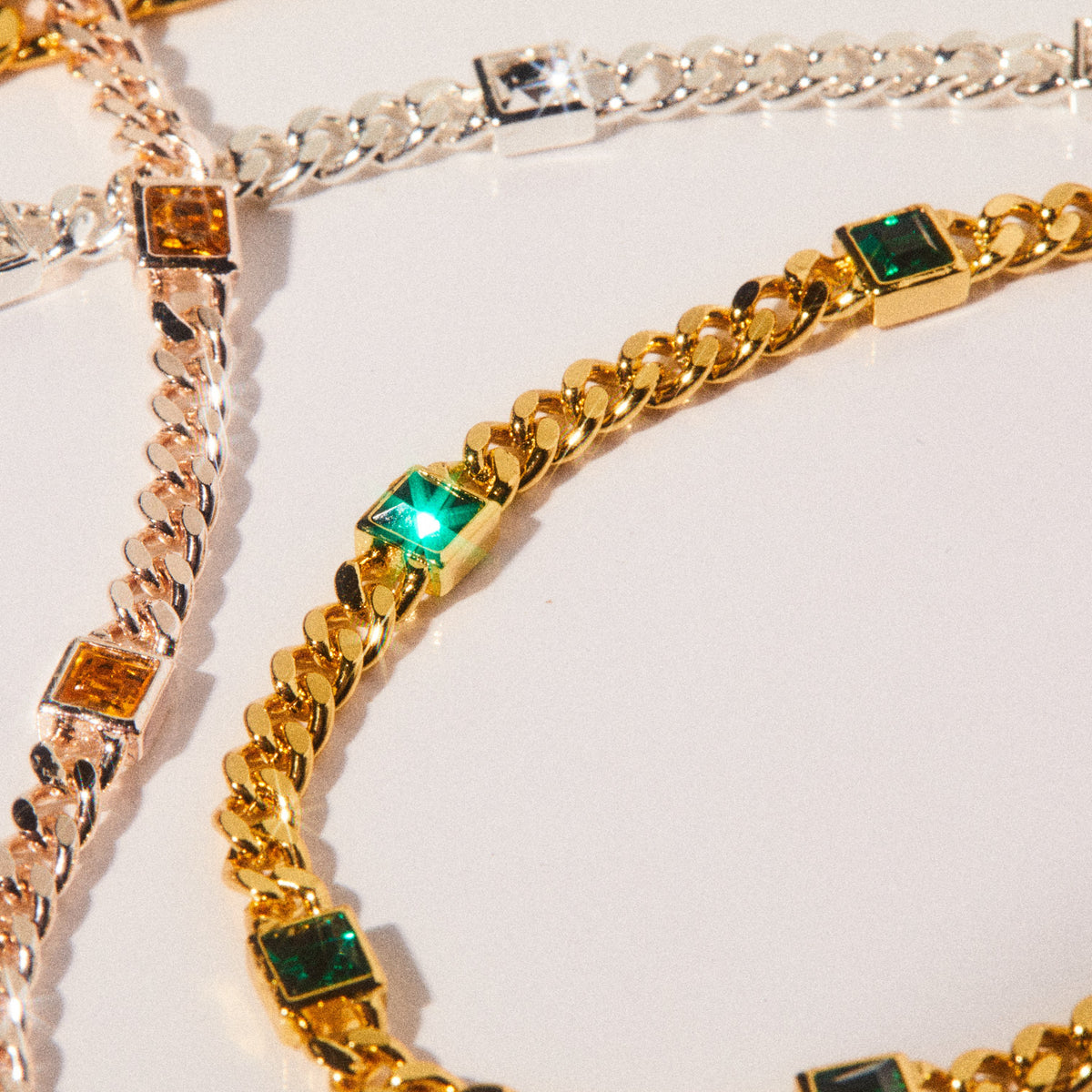 May Birthstone Emerald Curb Chain Bracelet
