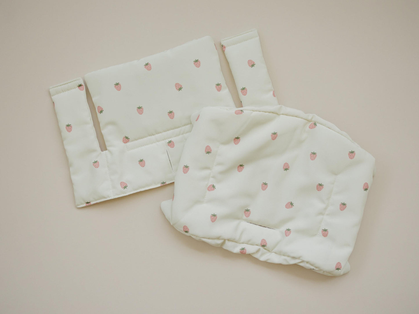 Strawberry Cushion for the Stokke Tripp Trapp Highchair - Wipeable Cover - Baby Highchair Accessories - Berry Print