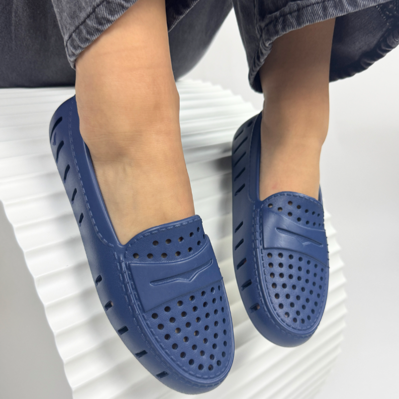 Women's Posh Navy Peony Bright White Loafers