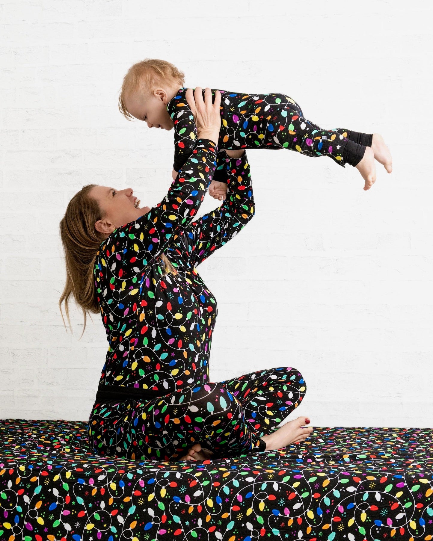 Holiday Lights | Adult Bamboo Long Sleeve Top