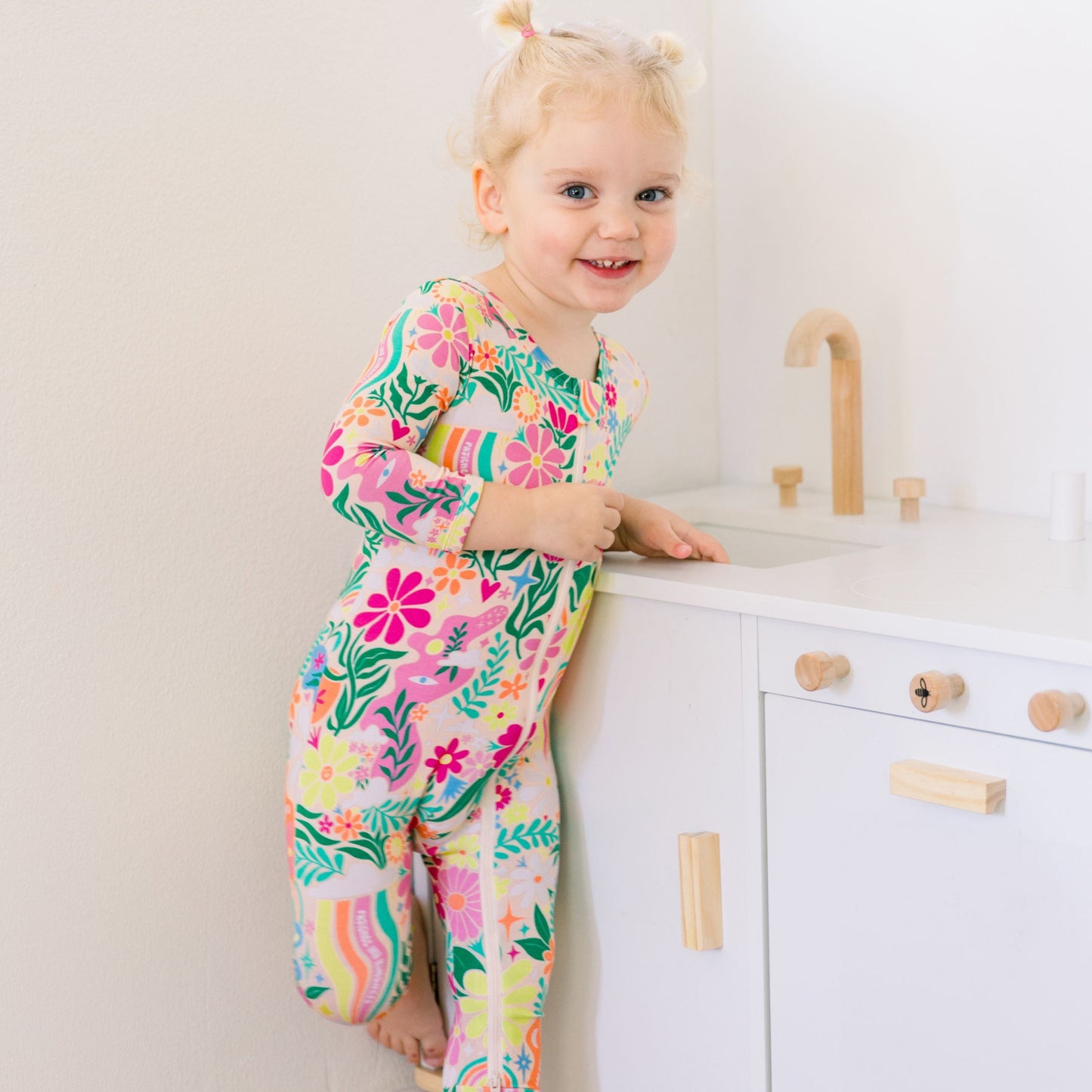 The Second-Skin Footless Romper | Rainbow Daisy Babe - 2T