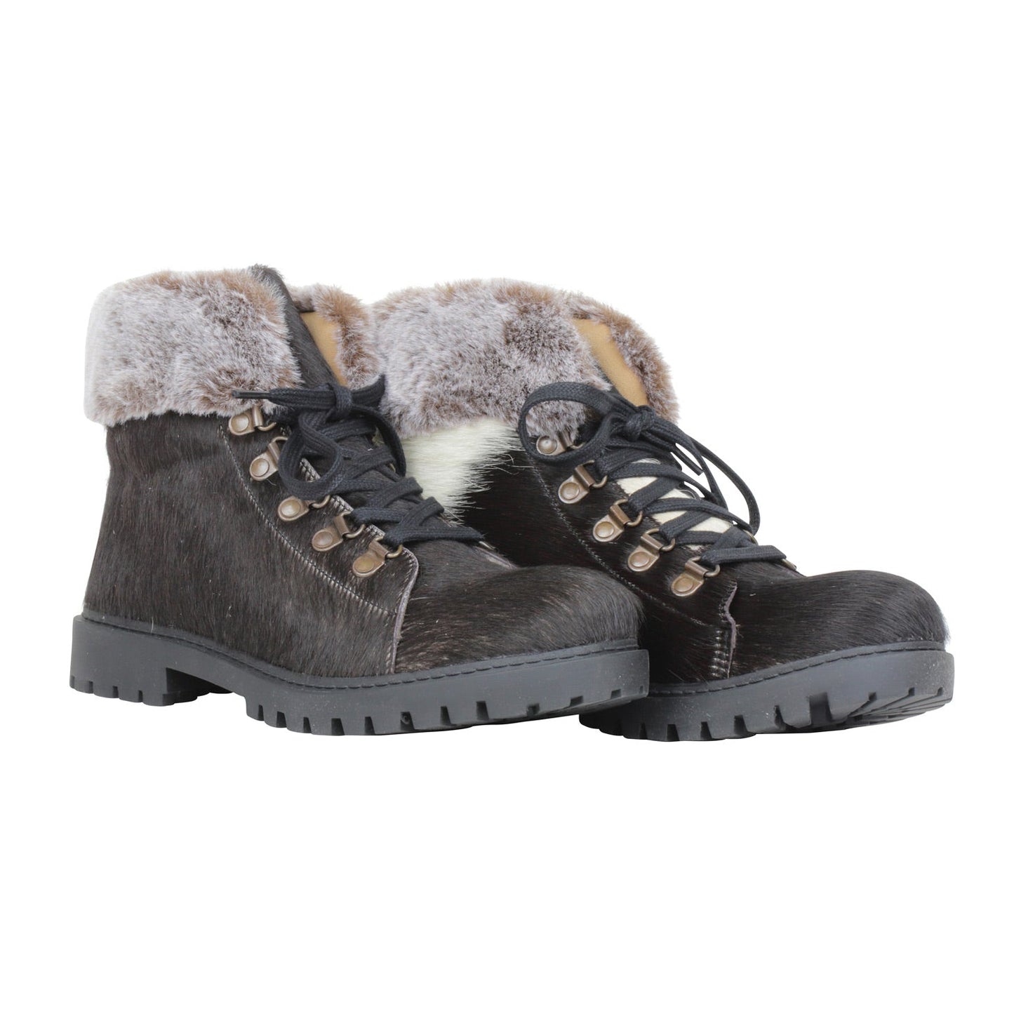 Turbulent Boots