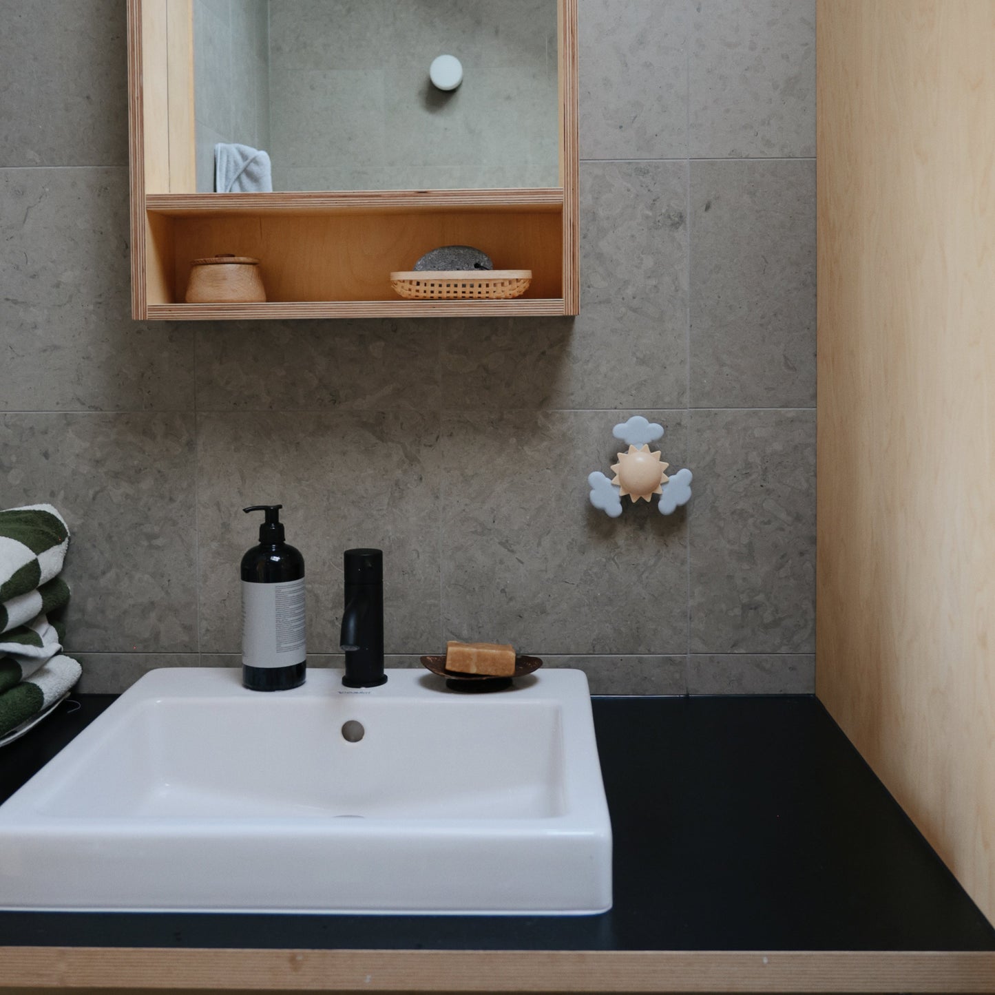 Sunshine Suction Spinner Toy