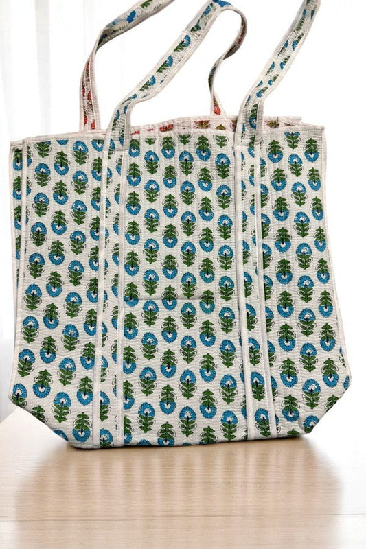 SC - ETA 6/27 - Aster Floral Patterned Tote Bag